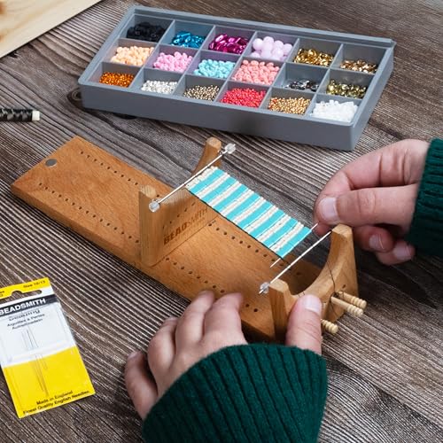 The Beadsmith Little Ricky Perlenwebstuhl mit zwei Ketten, 23,5 x 6,3 x 7,3 cm, Holz, bebilderte Anleitung im Lieferumfang enthalten, einfache Montage, für Halsketten und Armbänder