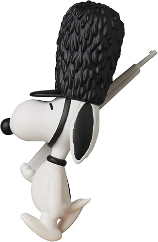 Medicom Peanuts Queen's Guard Snoopy Ultra Detail Figura, multicolor