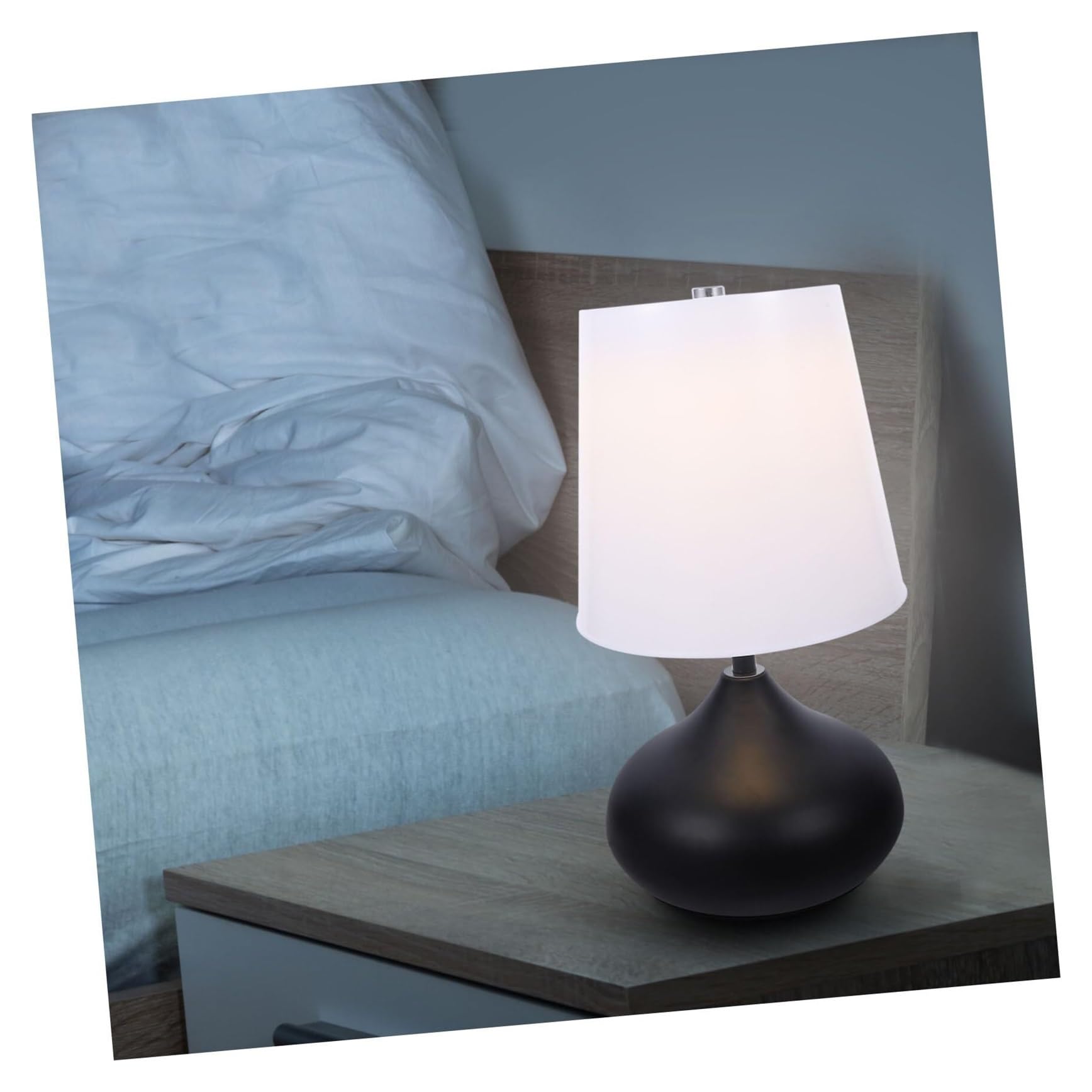 Nowoczesna lampa stołowa do sypialni, prosta romantyczna lampka nocna, ściemniana dekoracja do łóżka, salonu, pokoju dziecięcego i biura. lampa biurkowa