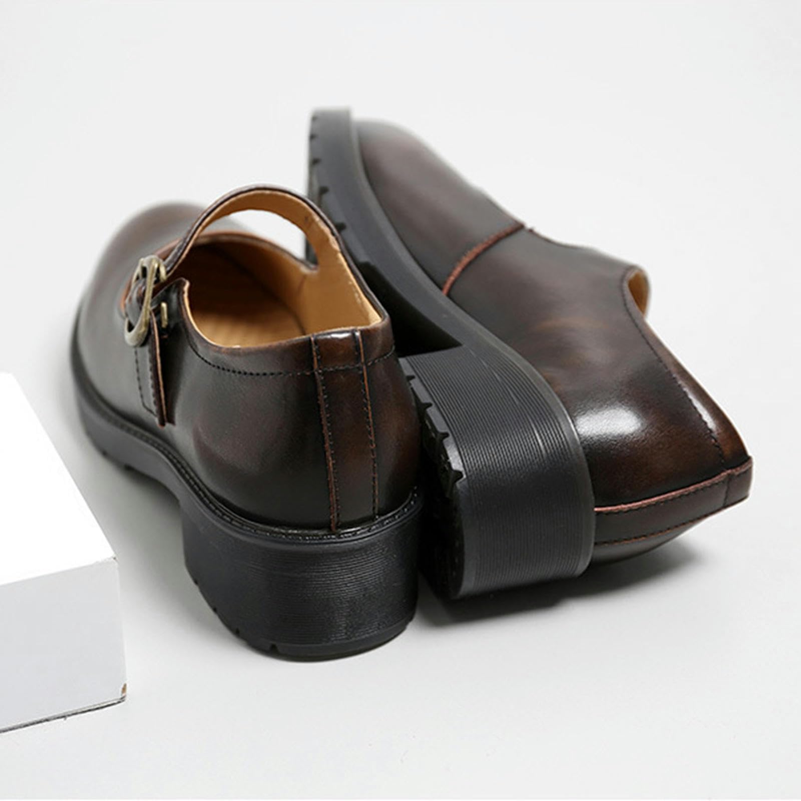 Petites chaussures en cuir à bout rond et talons hauts rétro pour femme Chaussures Mary Jane