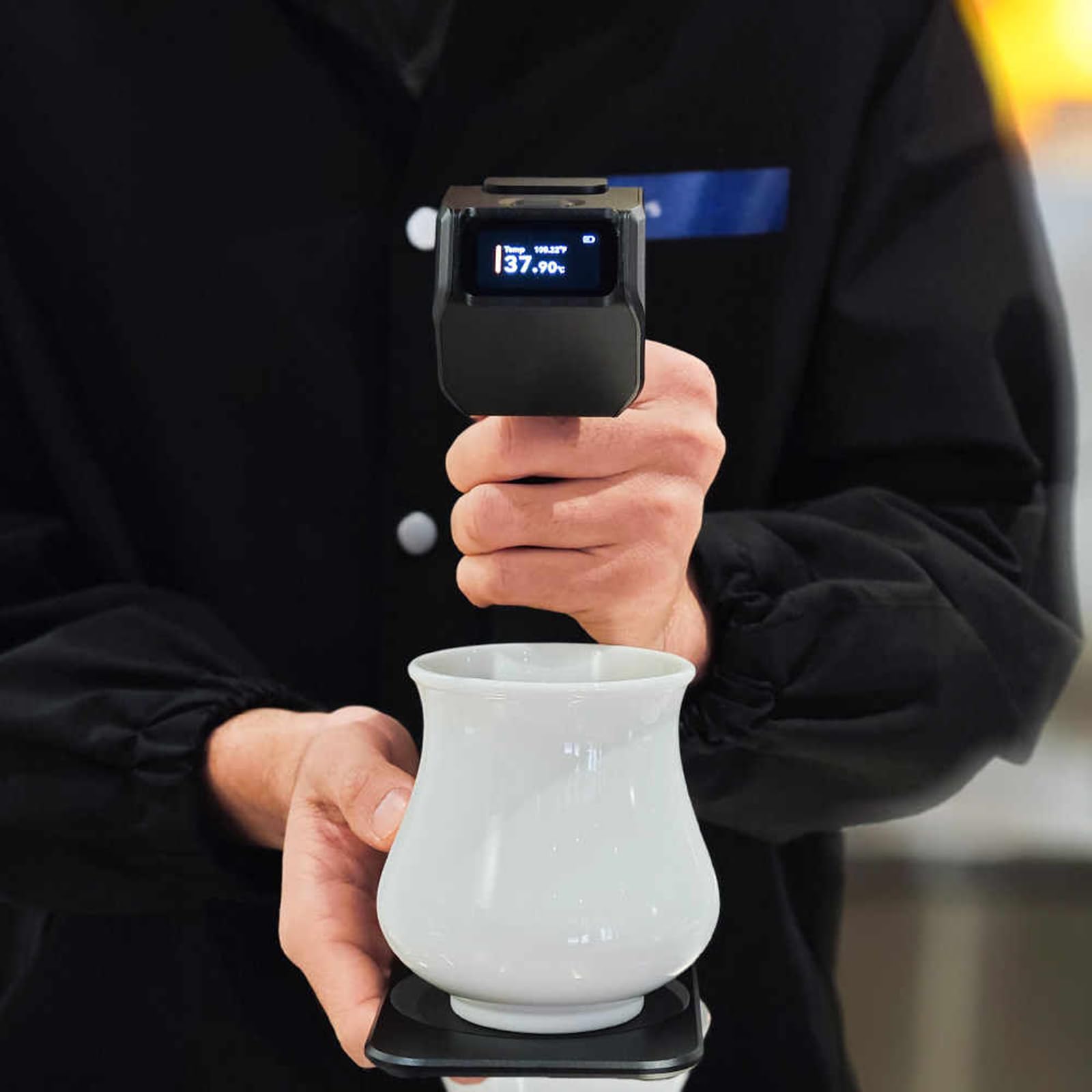 Termómetro Infrarrojo Sin Contacto para Café, Termómetro Magnético para Líquidos con Soporte, Rango De 0 a 100 °C, Precisión De ±0,1 °C, Autocalibración, Selector Bilingüe, para Líquidos