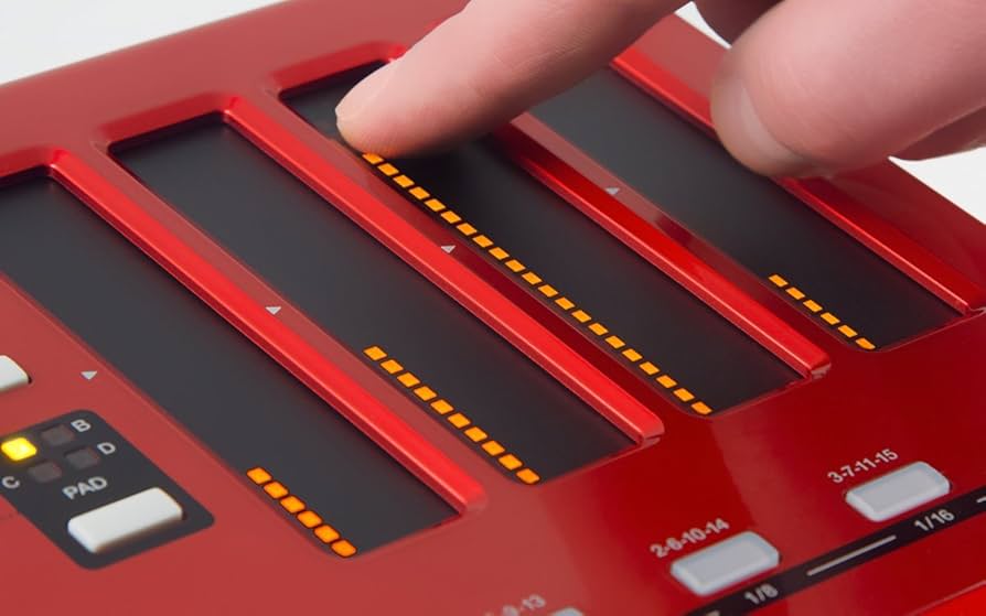 Amazon | Akai Professional 25鍵USB-MIDIキーボード