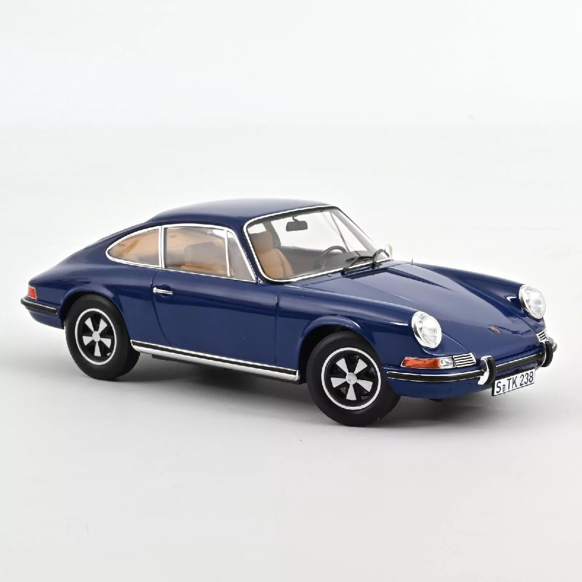 NOREV 1/18 Porsche 911 S 1969 ポルシェ ミニカー Norev 1:18 Porsche 911 S year 1969 ossiblue 187647 model car