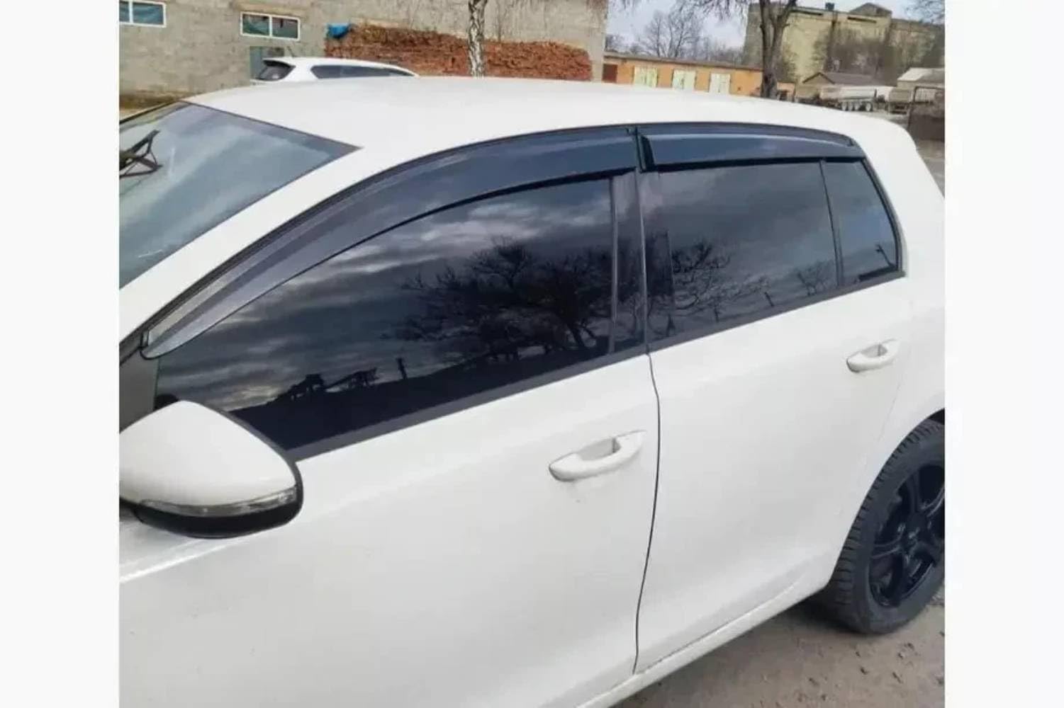 Deflektor, deflektory, do okien bocznych, kompatybilny z VW Golf 5 Golf 6 2003-2013, ochrona przed deszczem, deflektory, 4 sztuki, dopasowanie zewnętrzne