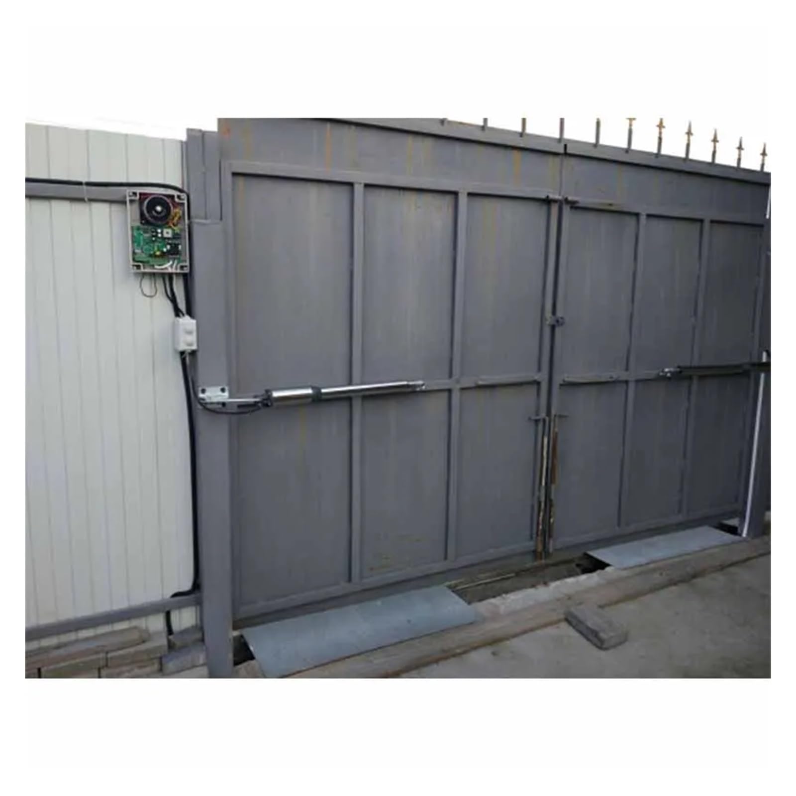 300KG Automatic Swing Gate Opener Driver Motor Remote Control Home Garage Swing Door Actuator with APP WIFI Module Exit Button