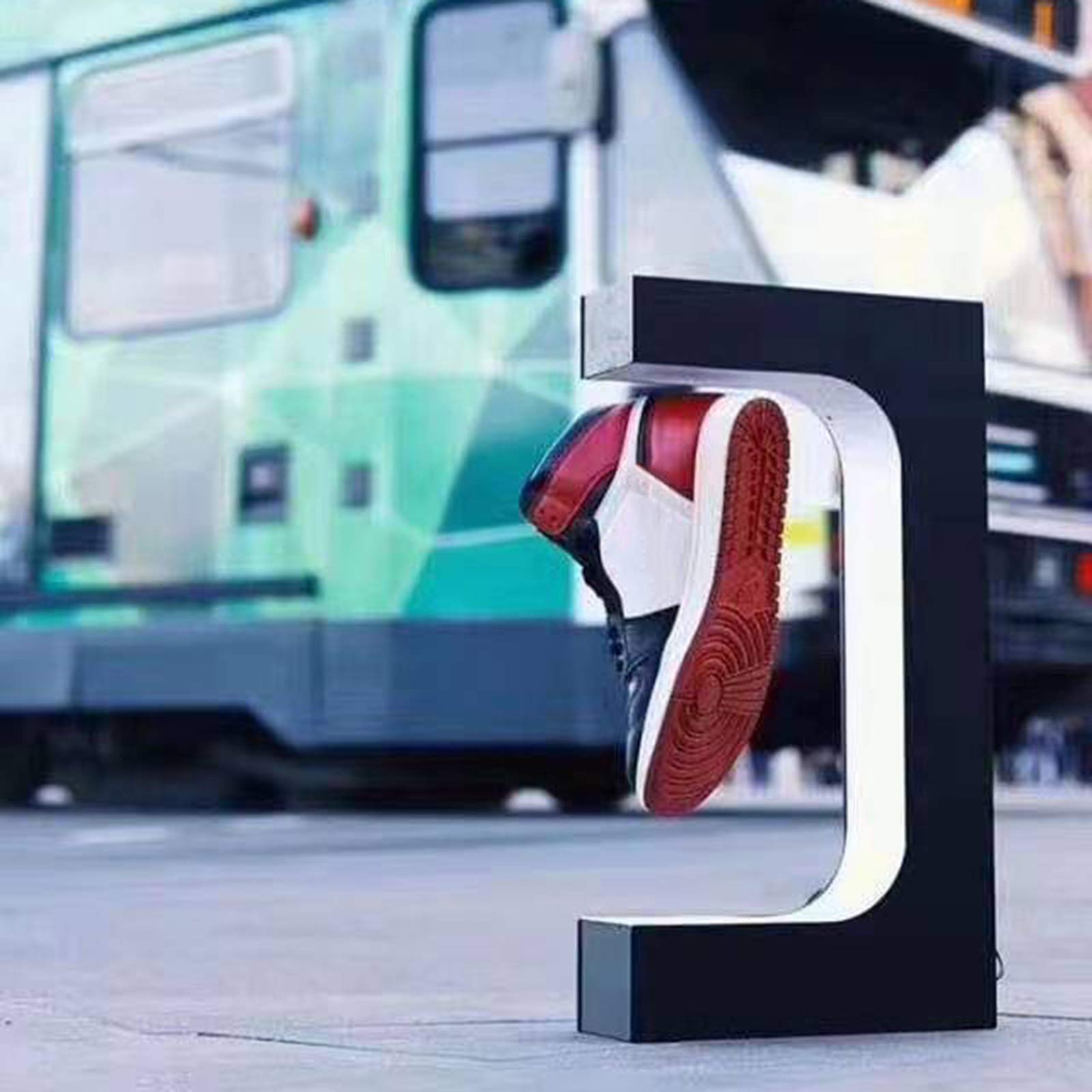 靴の置物 Amazon｜ショッピング センター ユーティリティのための磁気吊り