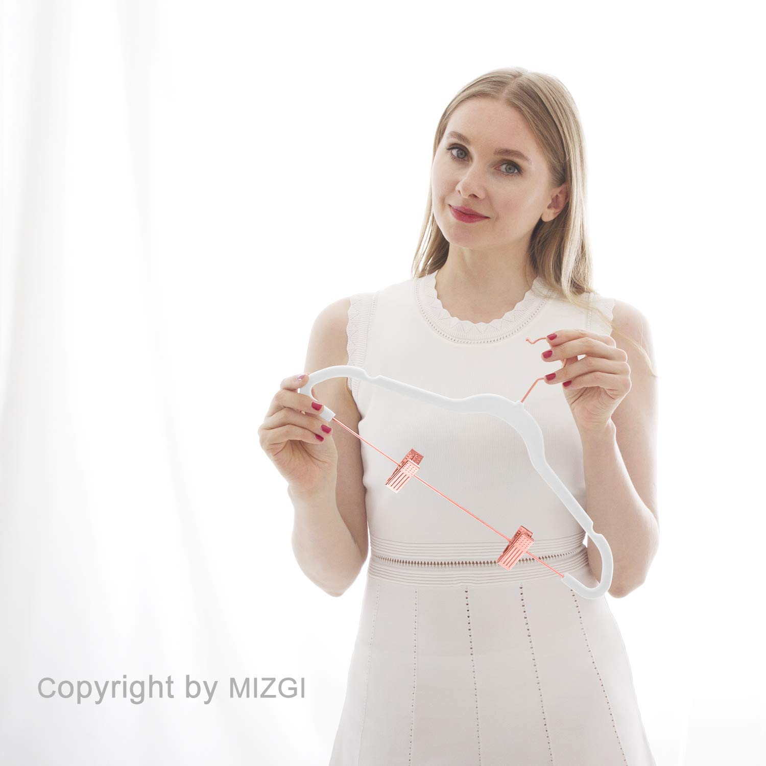 MIZGI Kleiderbügel, Hosen, Vevet-Kleiderbügel mit Clips, Kleiderbügel, Rutschfester Samt, Hosen, Roségold Samt Kleiderbügel, platzsparend, Filz Kleiderbügel, schmal, Kleid weiß