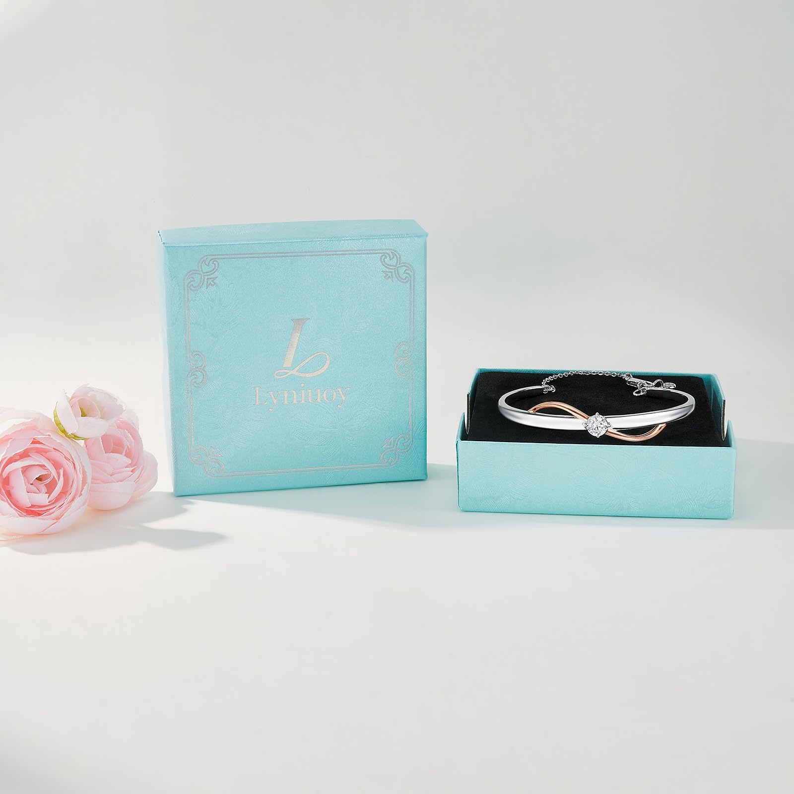 Pulsera Brazalete Abierto de Mujer Bañado en Oro 18K Circonita Joyería para Mujer Novia Madre Hija Esposa Hermana Regalo de Cumpleaños Aniversario San Valentín Navidad
