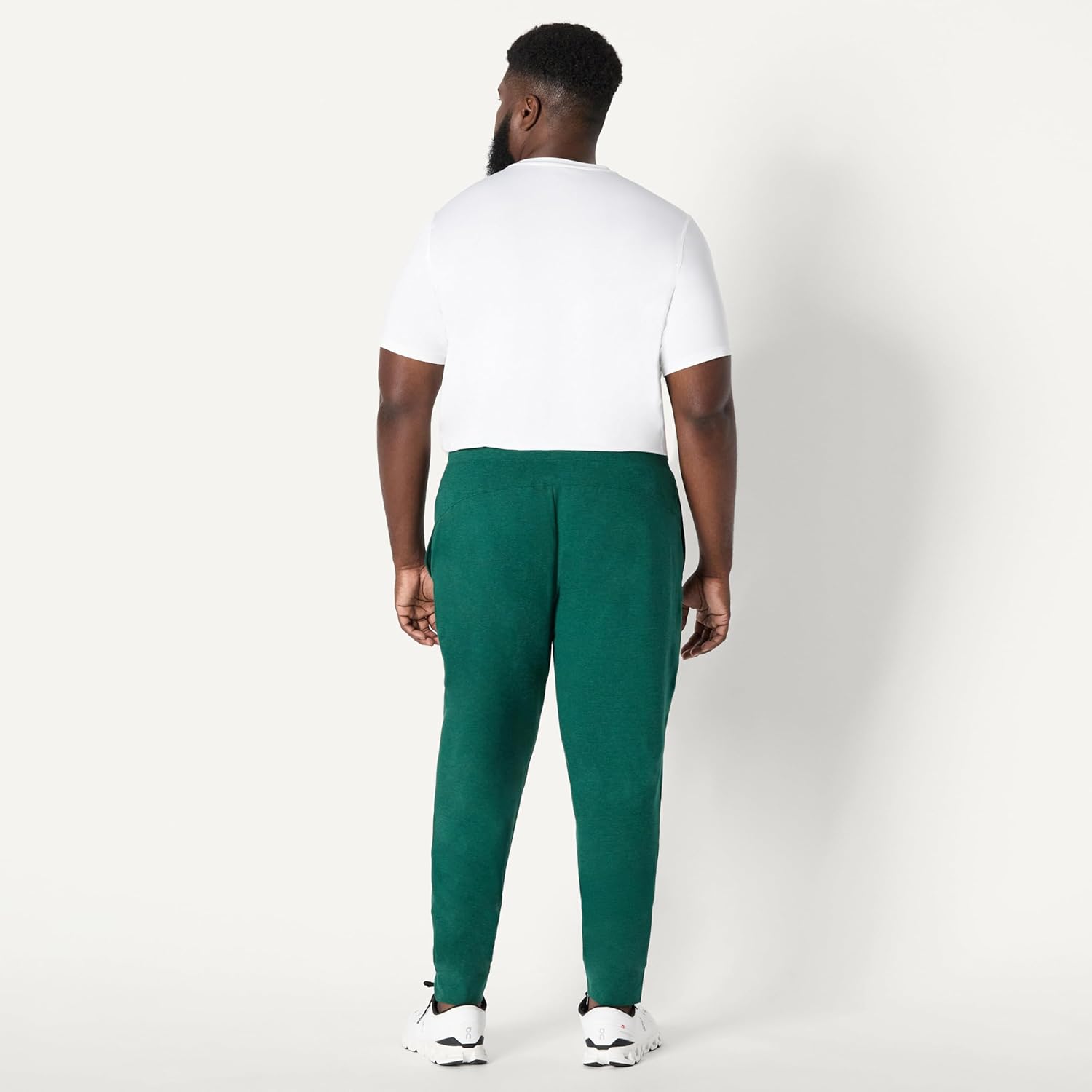 Amazon Essentials Men's Athletic Soft Performance Lightweight Gym Workout Tapered Track Sweatpants, Space Dye - Image 7