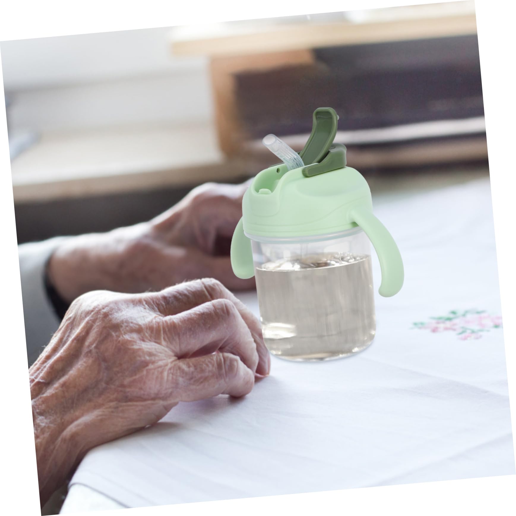 4piezas Vaso Antiderrame Con Pajita Para Adultos Mayores y Pacientes Taza De Agua Para Usar Acostado Diseño Prueba De Derrames Cuidado De Para Embarazadas y Con Disfagia