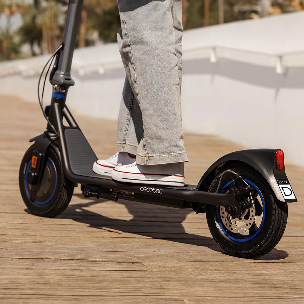Cecotec Monopattino Elettrico Omologato con App Bongo D20 XL Connected. Potenza Massima di 630W, Autonomia fino a 20km, Ruote da 10”, Supera Pendenze, Freno Anteriore e Posteriore