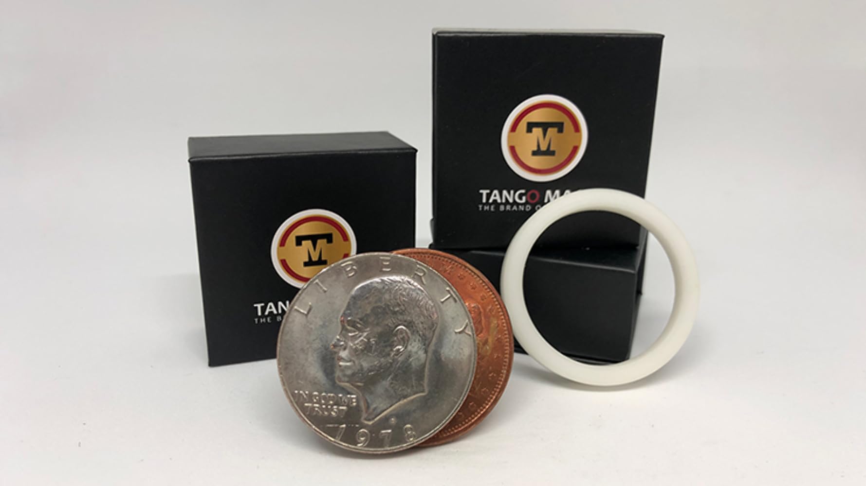 Eisenhower Scotch and Soda (D0141) di Tango, trucchi magici, nessuna abilità richiesta, magia ravvicinata