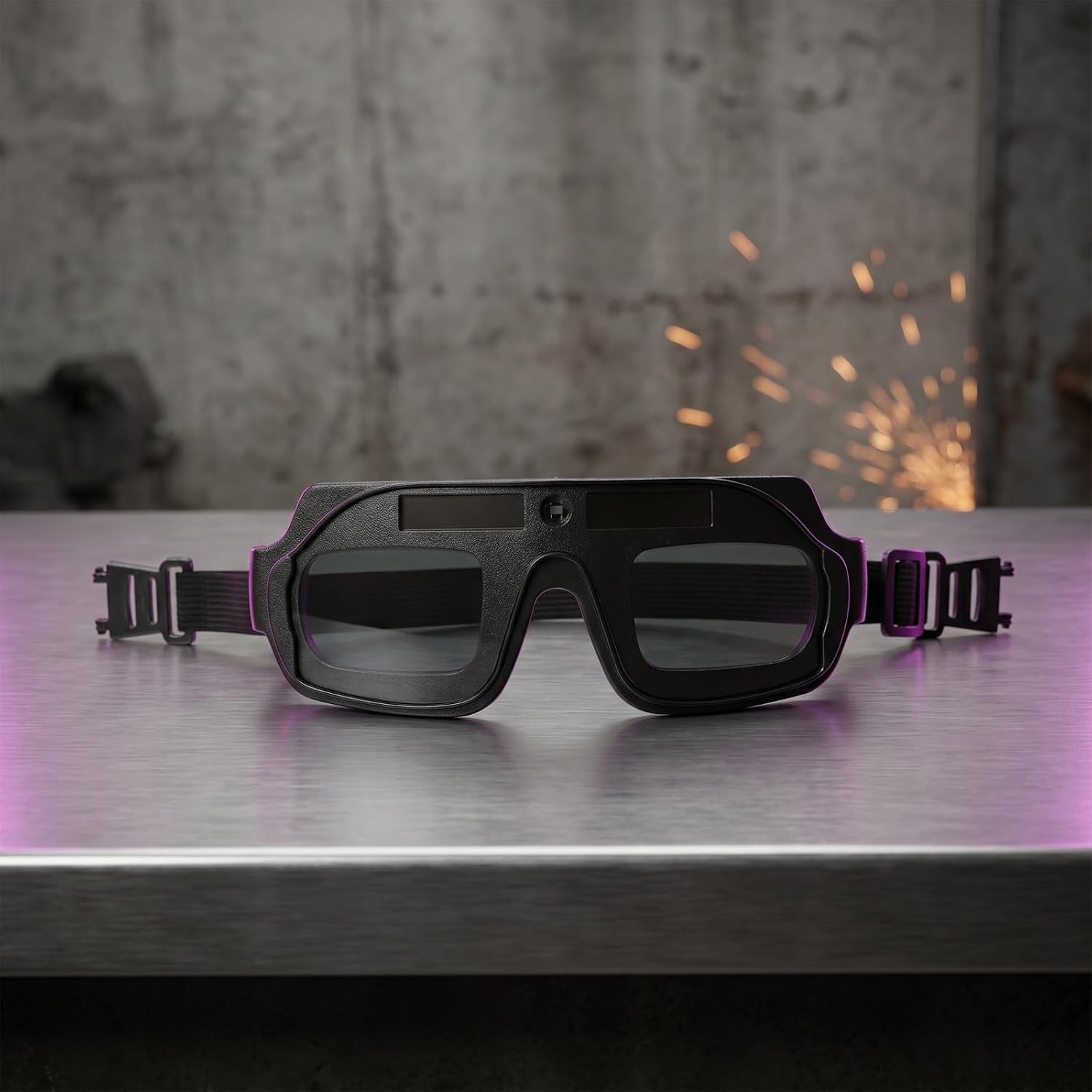 GLEAVI Auto Darkening Welding Goggles with Impact Resistant Abs Lens, Comfortable Wear and Heat Resistance for Welders in Factory Work Safety Eye Protection Glasses