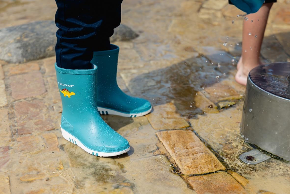 DUNLOP Mini - Rain boots for Kids & Toddlers - Waterproof Rubber boots made from PVC - Flexible & Durable - Lightweight Mud boots for boys & girls - Size 5-11.5 (Kids)