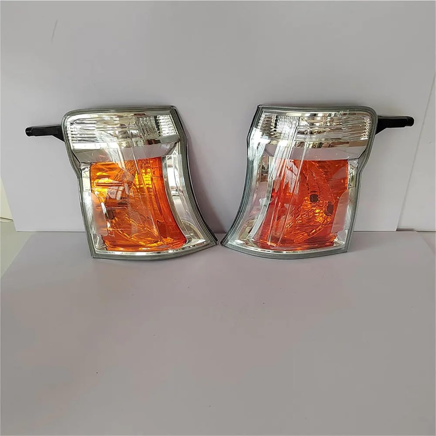 A Pair Car Turn Signal Compatible With Nissan Caravan E25 2005 Cornor Lamp