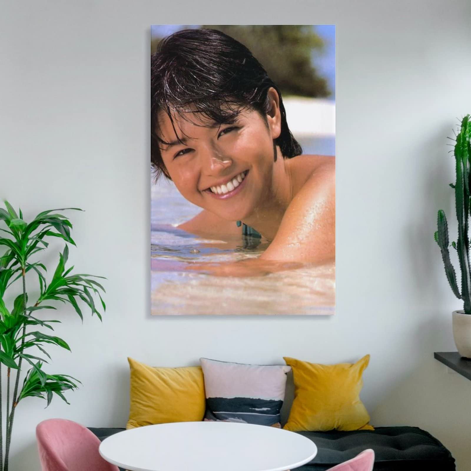 Amazon｜小泉今日子写真ビキニ下着ポスター絵画 キャンバス ポスター