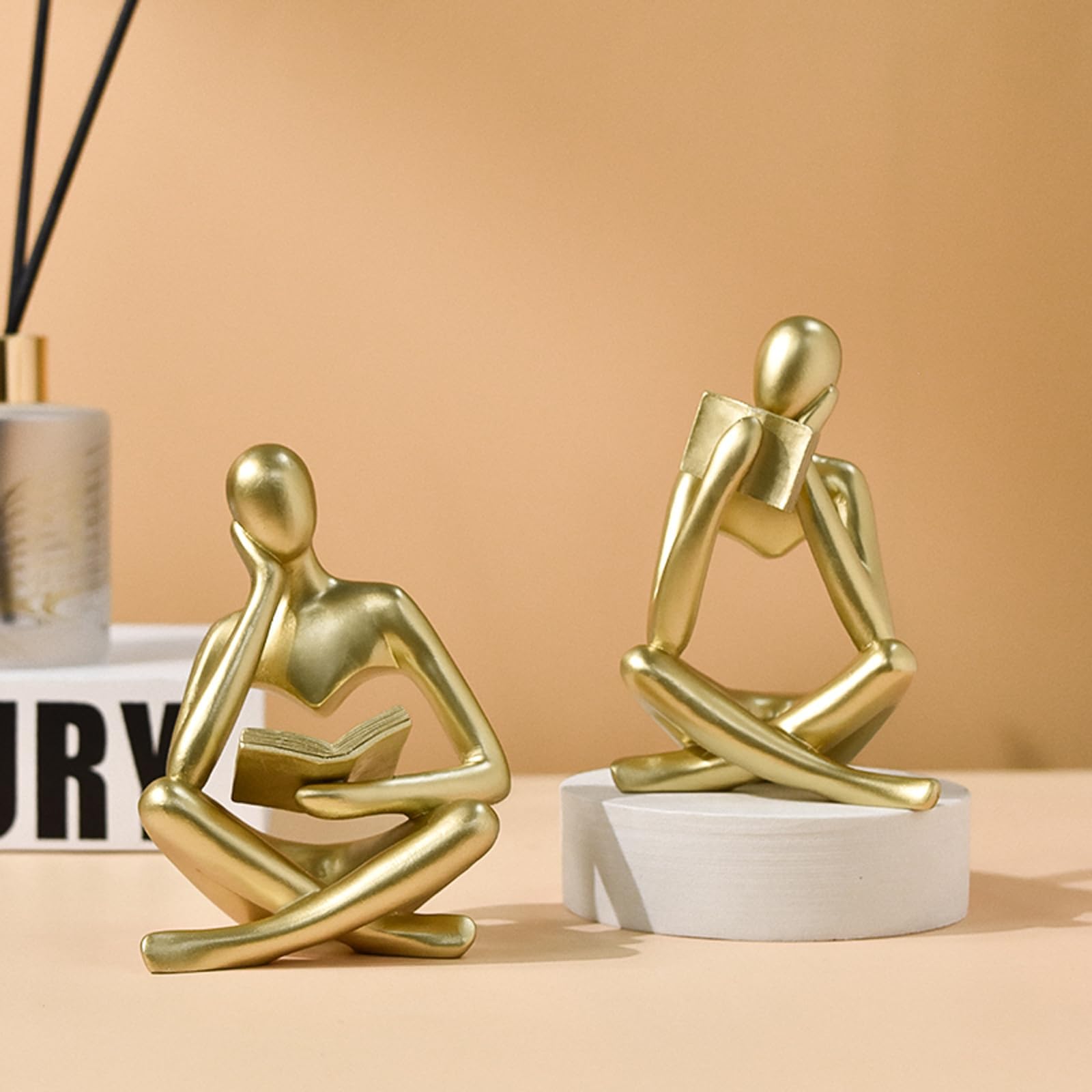 2 Pieces Home Decor Gold Reading Thinker Statue Modern Figurines Abstract Aesthetic Sculpture Thinker Resin Statue Set for Home Decoration Living Room Office Bookshelf Shelf Table