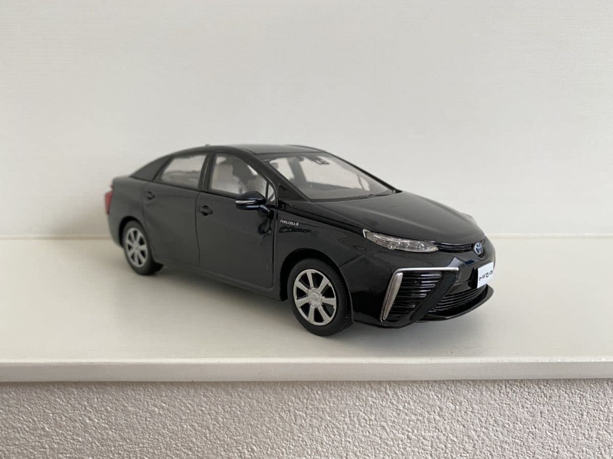 Amazon | ミライ ミニカー トヨタ 1/30 ツートーン プレシャス