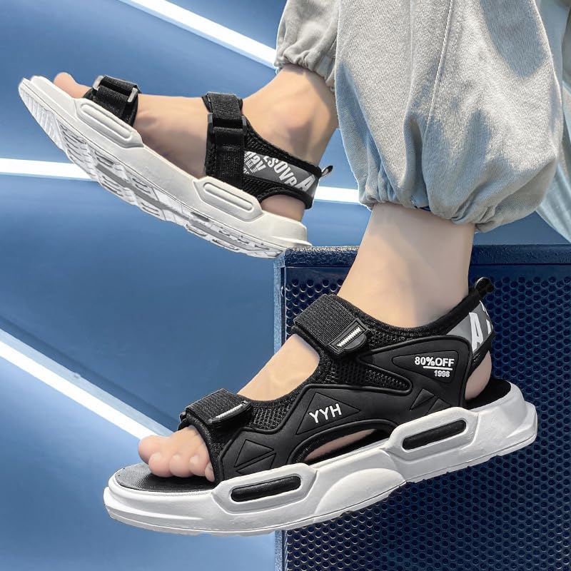 Men's lightweight beach sandals, with anti-slip outsoles, suitable for beach exploration and daily wear.4
