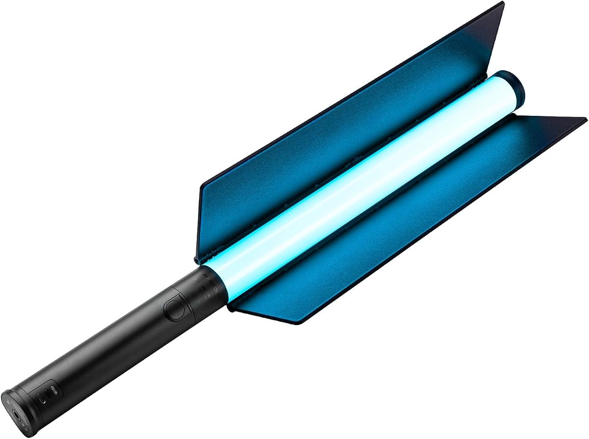 Ice Light 3 RGBWW LED de Jerry Ghionis (kit RGBWW con empuñadura de batería y viseras) | Empuñadura de batería