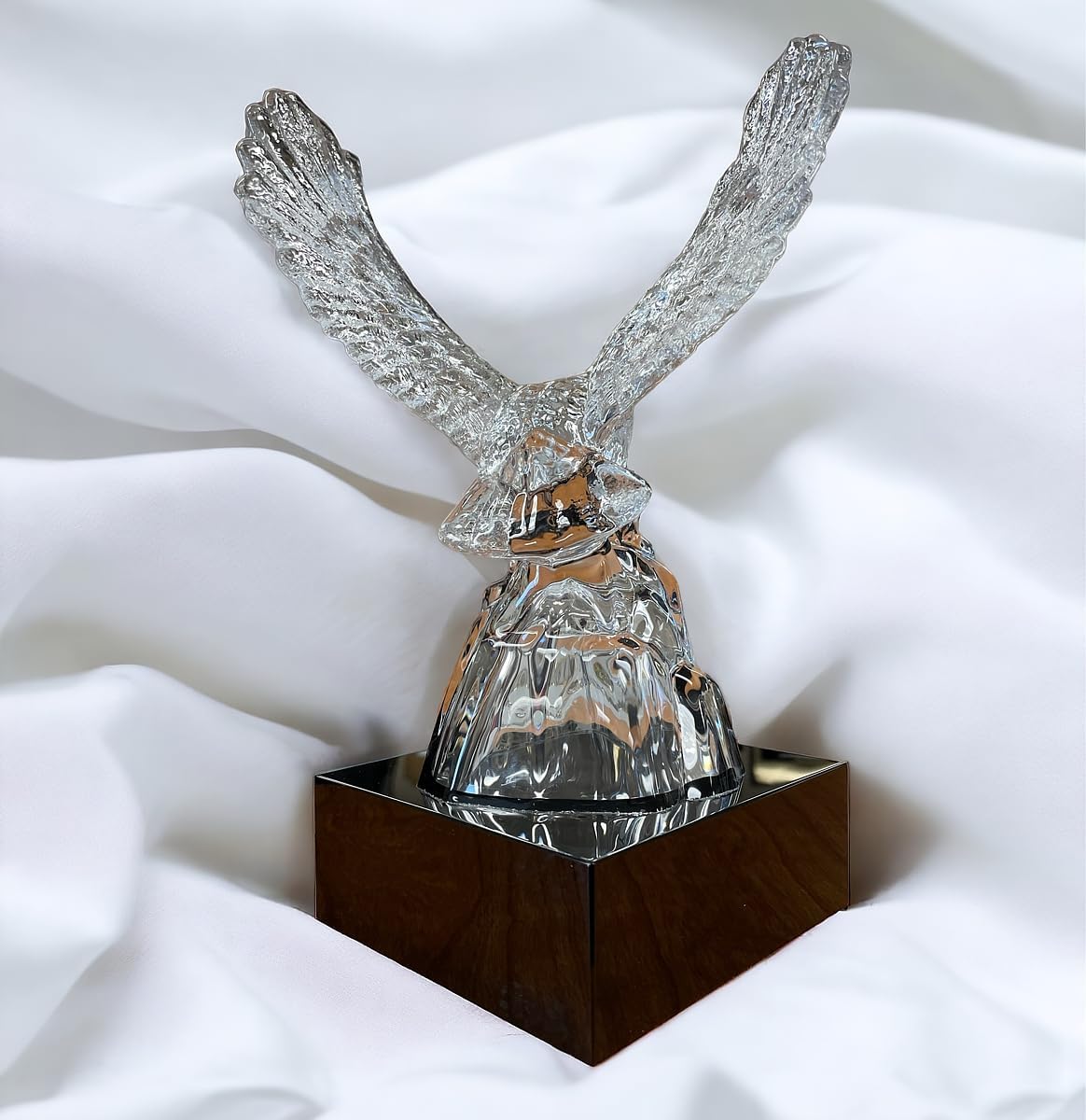 Hit Trophy Crystal Eagle on Black Crystal Base with Free Engraving (Customize Now)