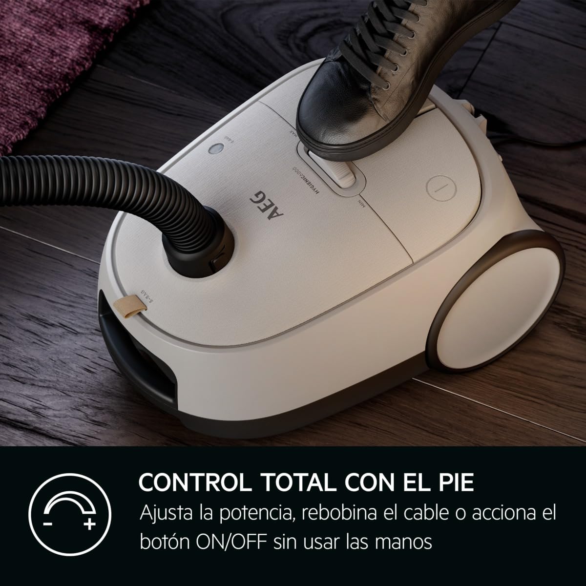 AEG AB61H6SW Aspiradora de Trineo con Bolsa, 850W de Potencia, 3,5L de Capacidad, Radio de acción 12m, Ruedas XL, Filtro Lavable, 3 cepillos + 3 Accesorios, 10 años garantía, Blanco