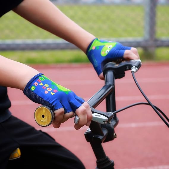 Roaming Kids Gloves for Age2-10, Great for Boys Girls Outdoor Sports,Biking,Cycling, Riding, Netball,Climbing, Monkey Bar,Scooter...