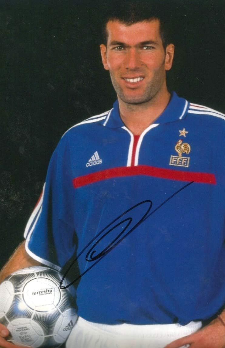 FOOTBALLER Zinedine Zidane FRENCH NATIONAL TEAM autograph, In-Person signed photo