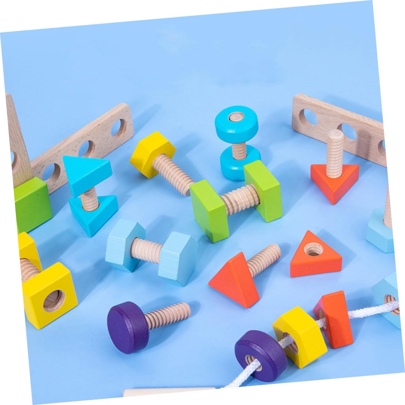 FRCOLOR Gioco di Abbinamento Viti e Dadi in Legno per Ragazzo Ragazza | Sviluppo delle Capacità di Pensiero, Finitura senza Bave, Puzzle Educativo da Assemblare