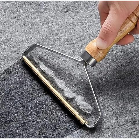 Reusable Lint Scraper for Clothes and Carpets Cover