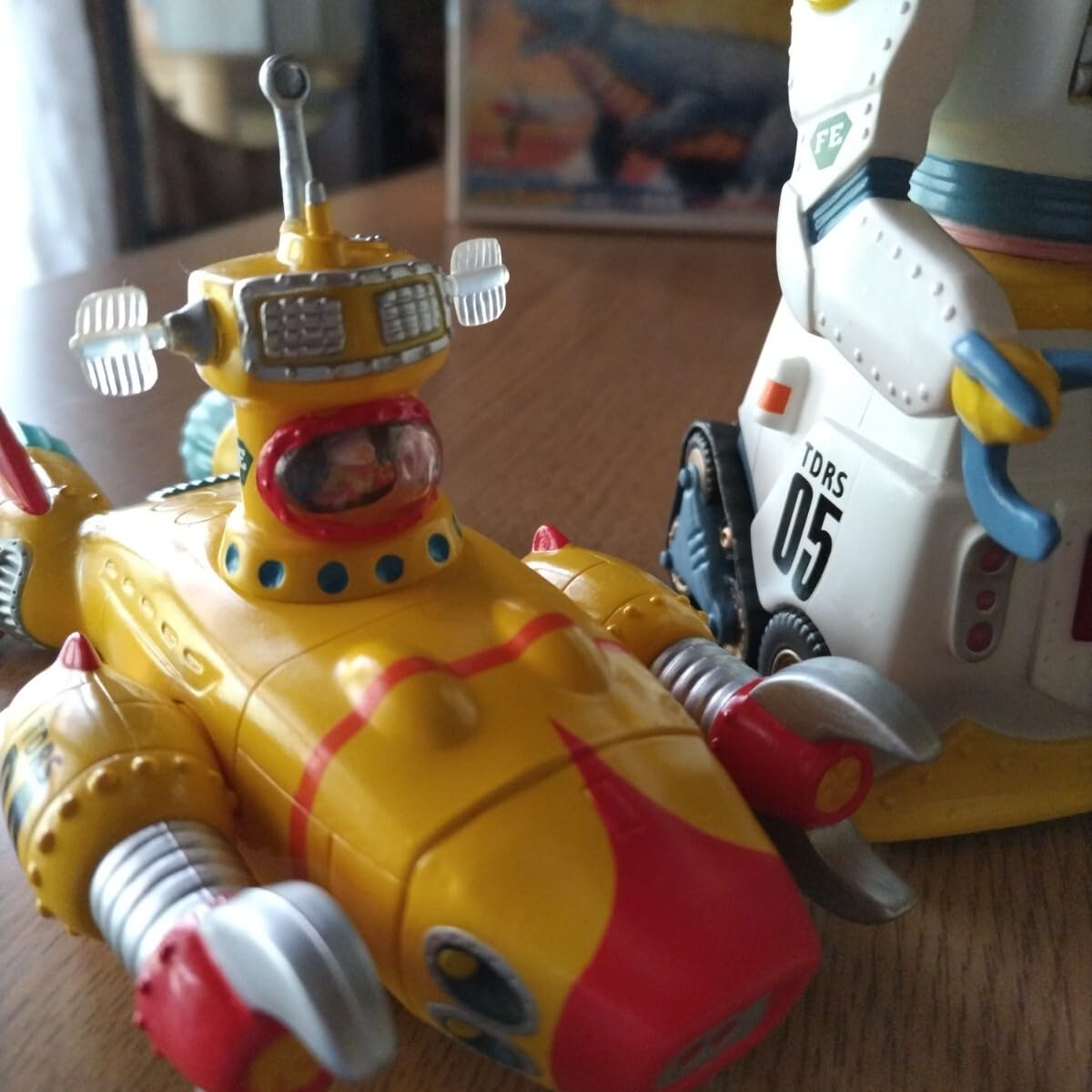 超レア！！マルサン　ロボット防衛隊テデロス５体セット　01/02/04/5ジメラ Amazon.co.jp: 超! マル サ ンオリジナルソフビモデル ロボット