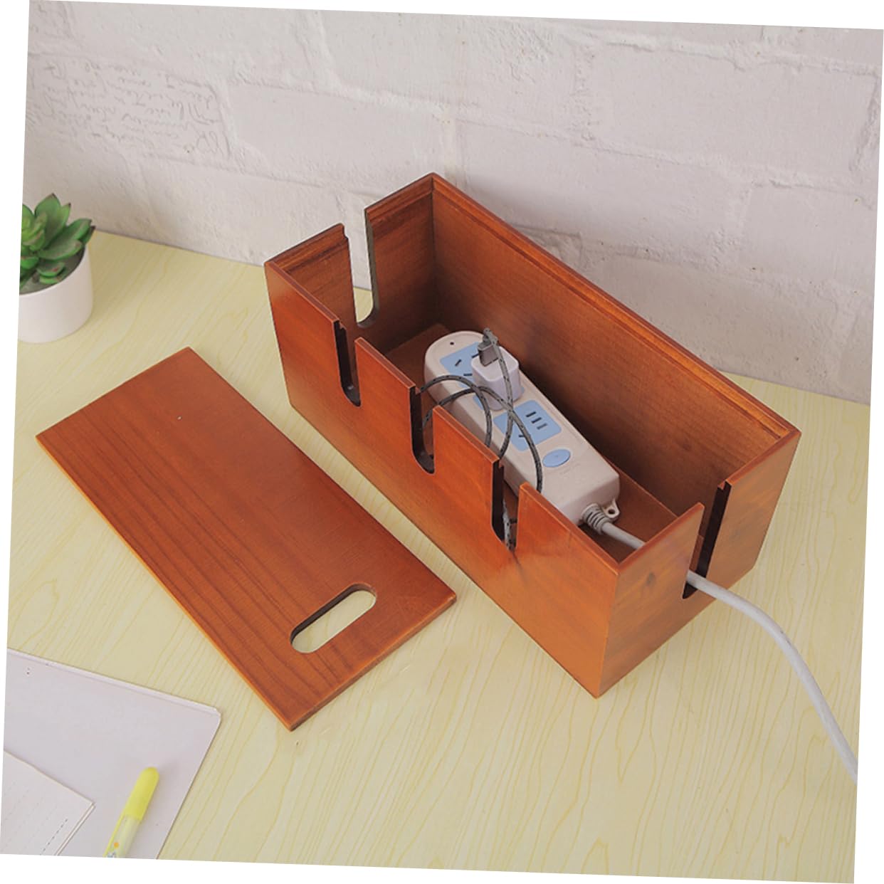 Hemobllo Boîte de Rangement Câbles en Bois Marron Multifonctionnelle pour Bureau, Organisateur de Cordon d'alimentation Design Moderne Simple et Élégant