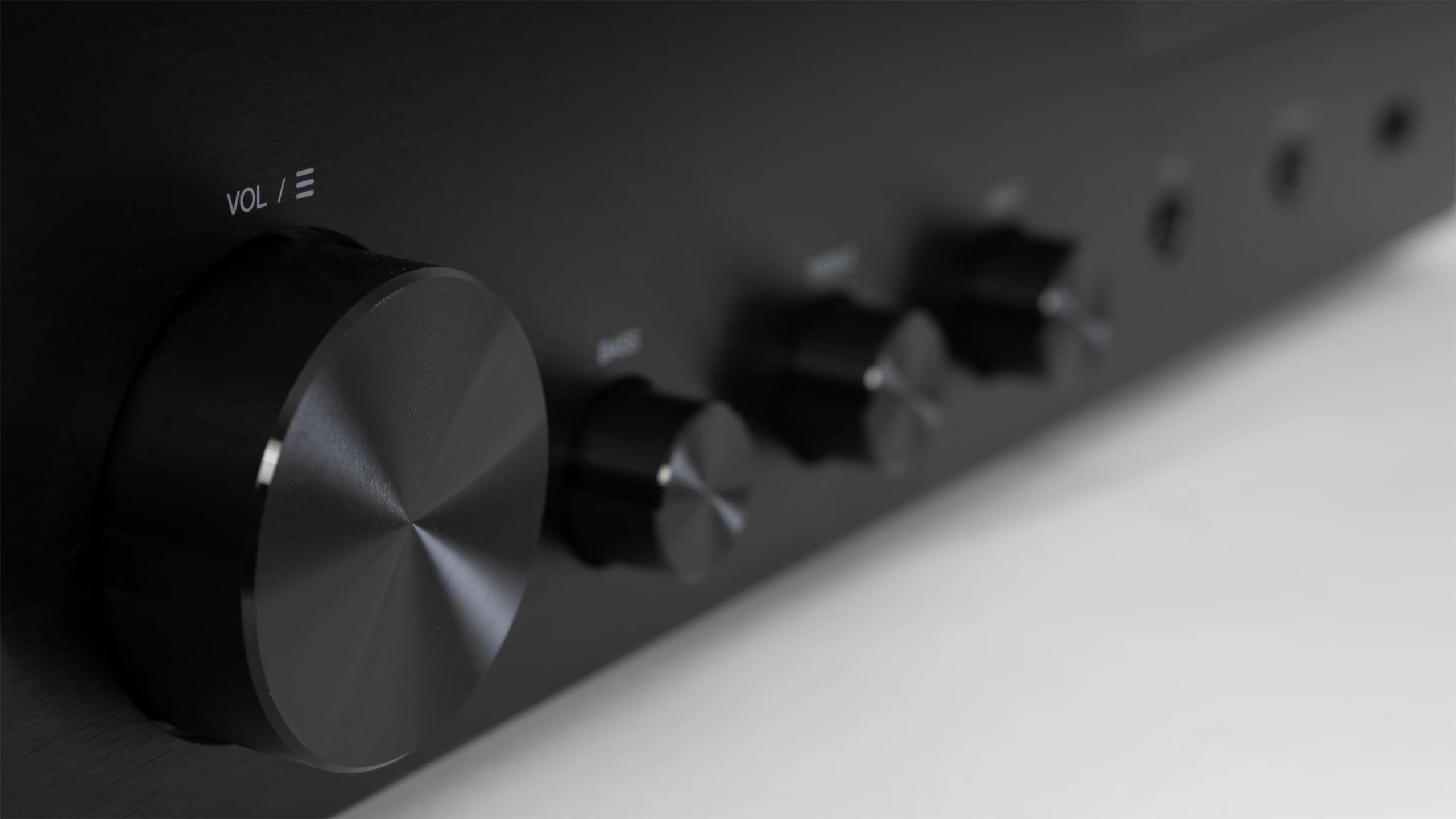 Amplificador Estéreo Bluetooth®/USB/FM