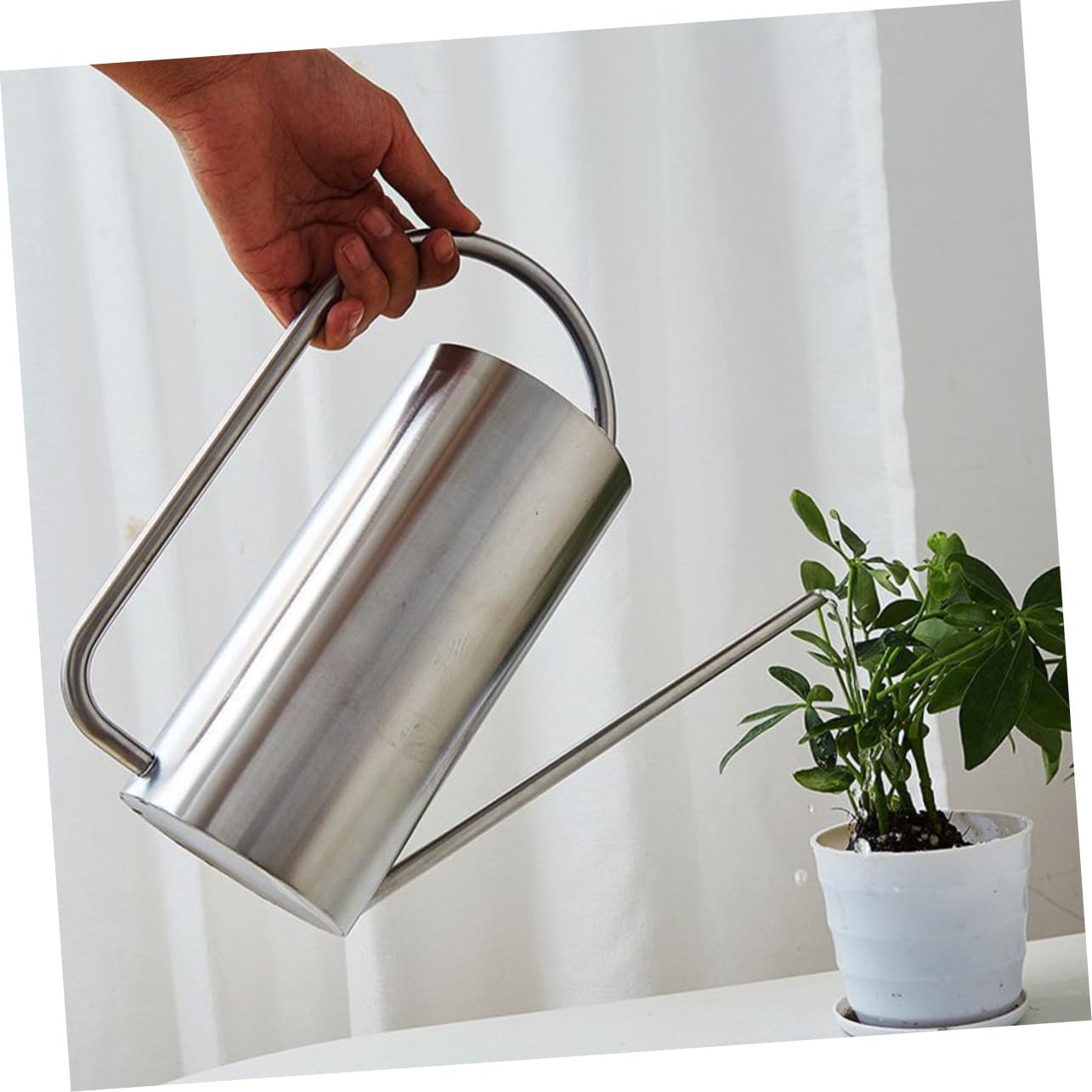 BESPORTBLE Gießkanne Stabile und Leicht zu Greifende Bewässerungskanne 1,5l mit Langem Ausguss Edelstahl für Zimmerpflanzen und Garten