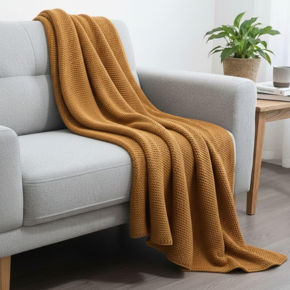 Plaid Manta Sofá de Punto 130x170 cm - Suave Tacto Lana 100% Acrílico - Cubre Sofá Decorativo Color Ocre Mostaza, Ligera y Lavable - Ideal para Cama y Regalo (Ocre)