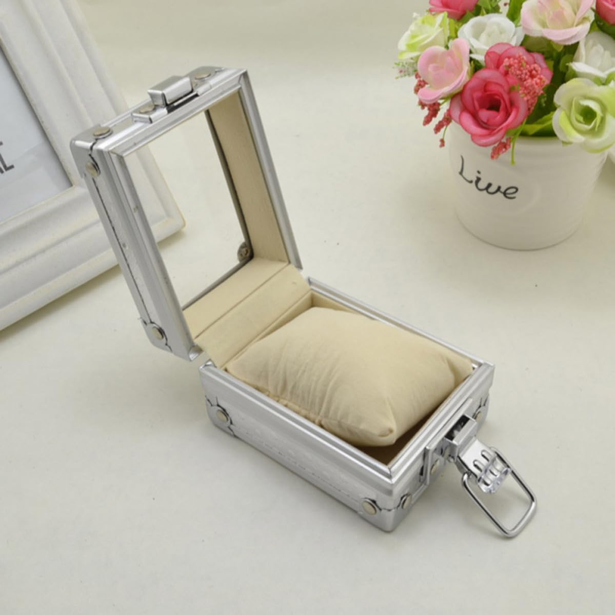 BESTonZON Lid Watch Box with Removable Pillow, Metal Silver