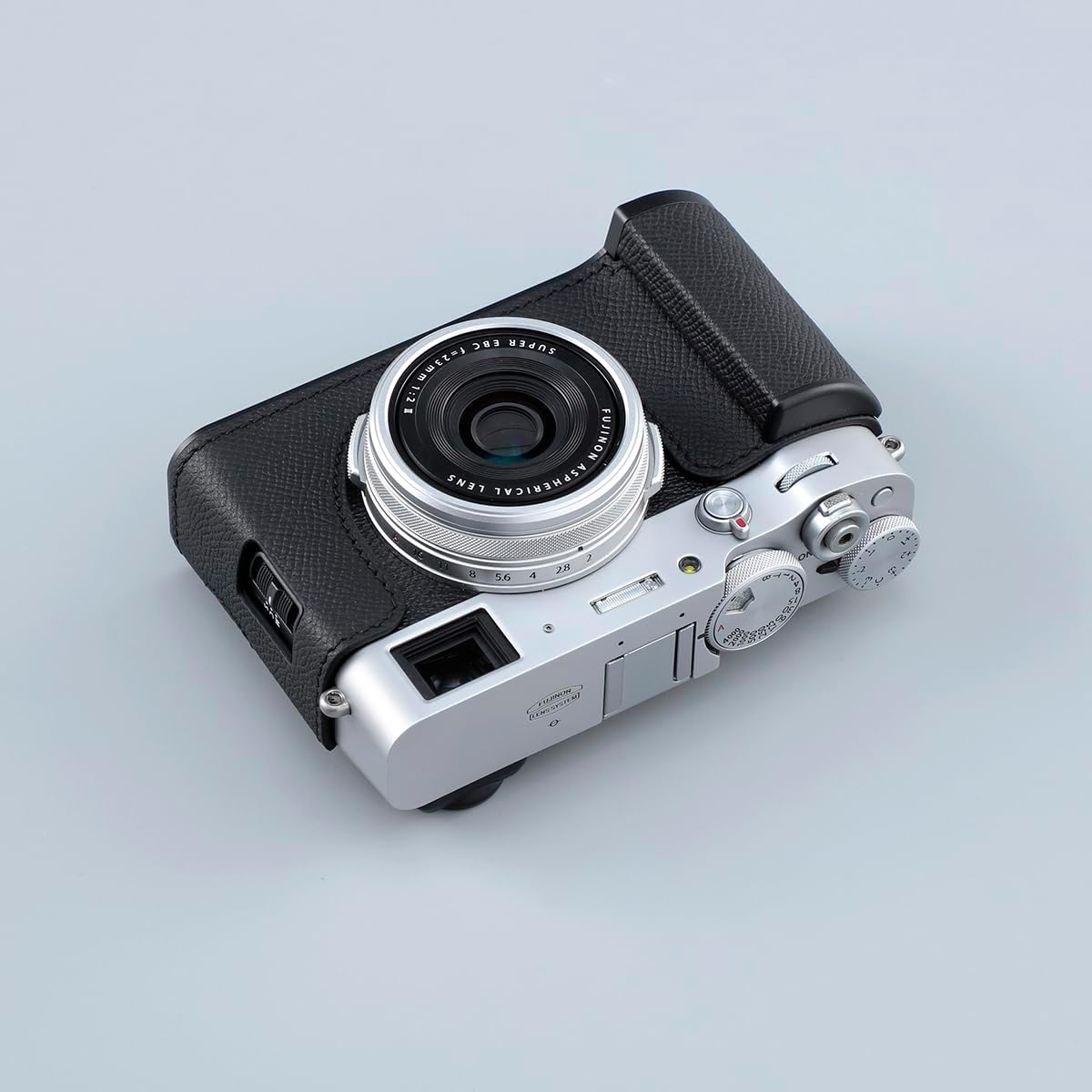 Camera Half Case for Fujifilm Fuji X100VI,Vintage Metal Genuine Leather Instant Camera Protective Cases Stylish Portable Shockproof (Black)