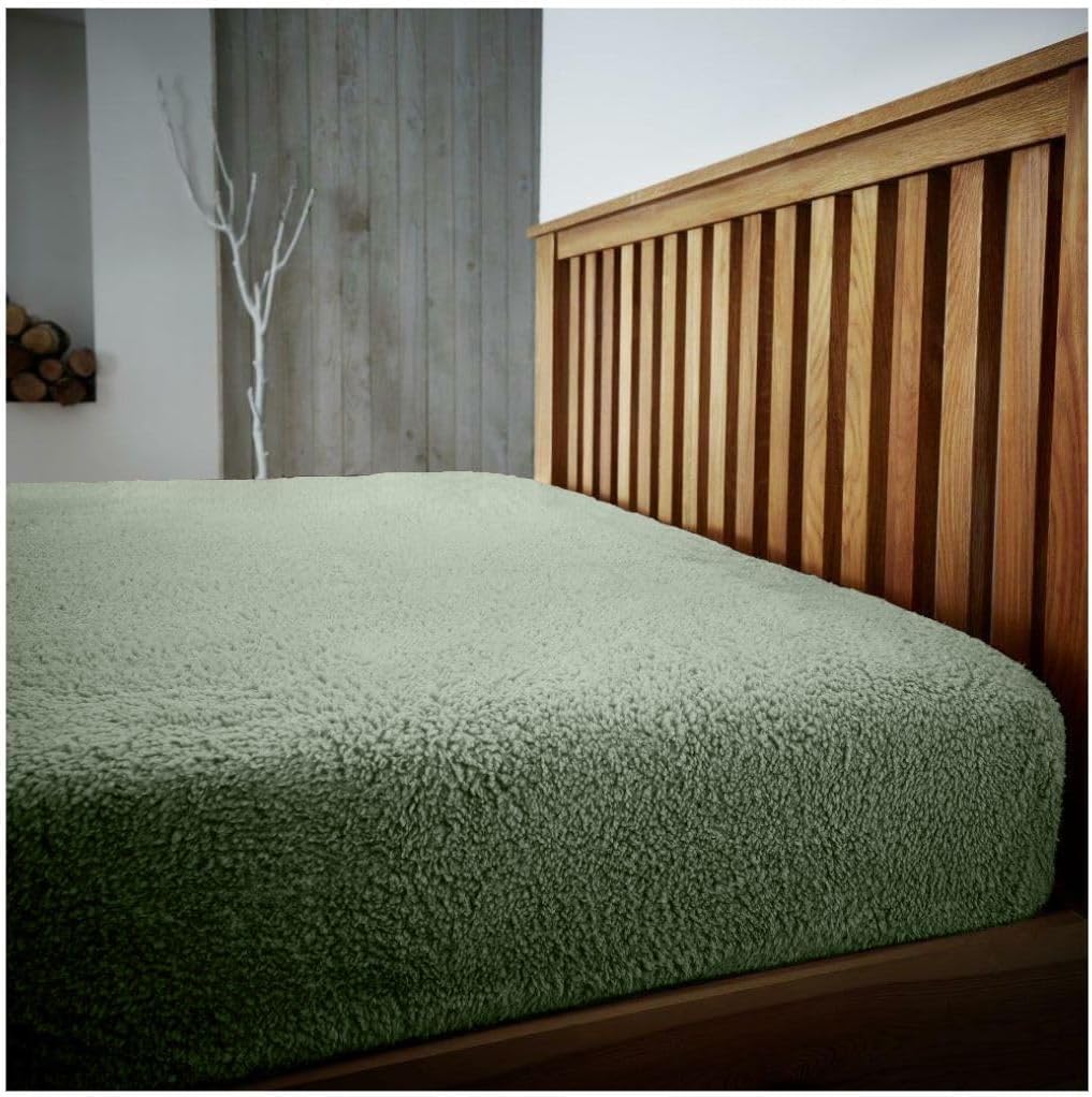 Pinkfairy Sage Green Premium Quality Teddy Plain Fitted Sheet, Soft & Cosy Fleece Bed Linens, Easycare Bedding Bedsheets (, King)
