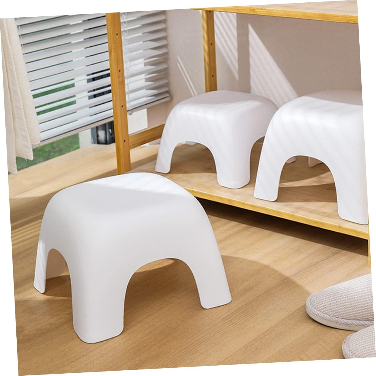 Non Slip Plastic Footstool Small Step Stool for Thickened Cartoon Design Load Bearing Sitting Stool for Bathroom Living Room Bedroom Use