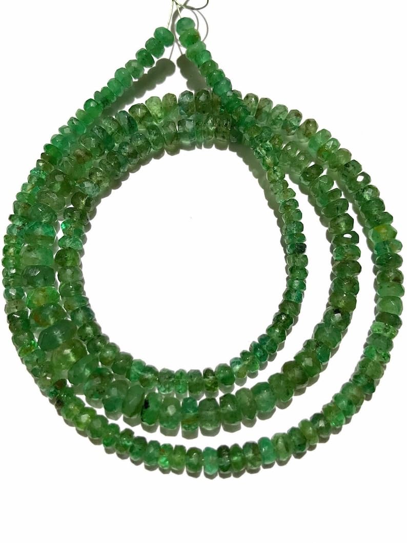 Émeraude colombienne naturelle perles rondes facettées 45.7 cm création