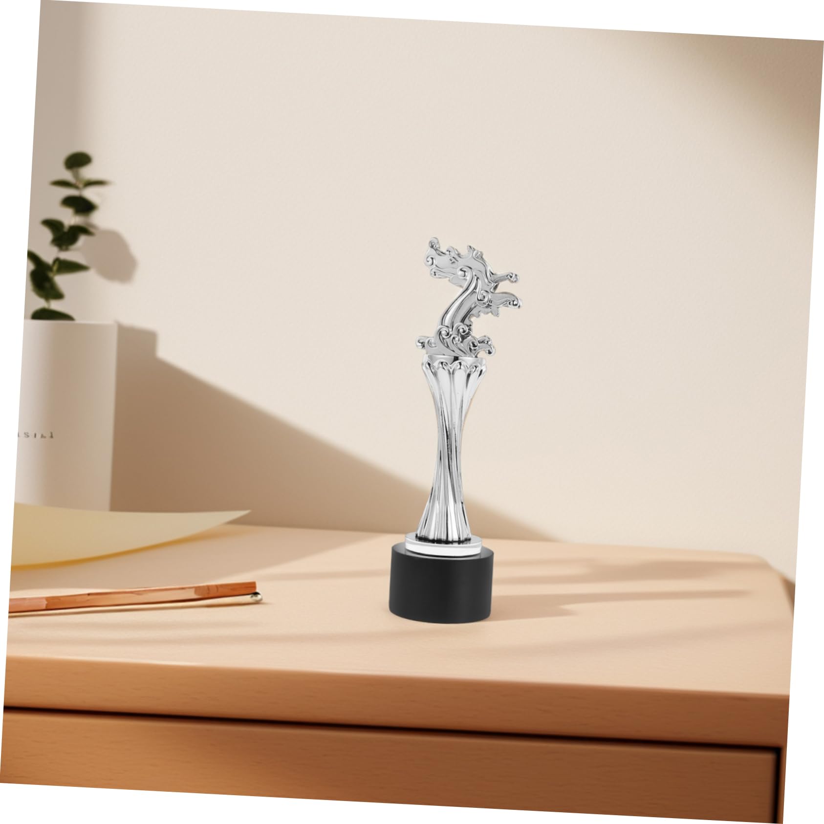 ibasenice Drachenboot-trophäe Kreatives Trophäenmodell -wettbewerbstrophäe Feier-trophäen- Wettbewerbstrophäe Für Studenten Studentenwettbewerb Trophäe Lustig Rose Gold Harz