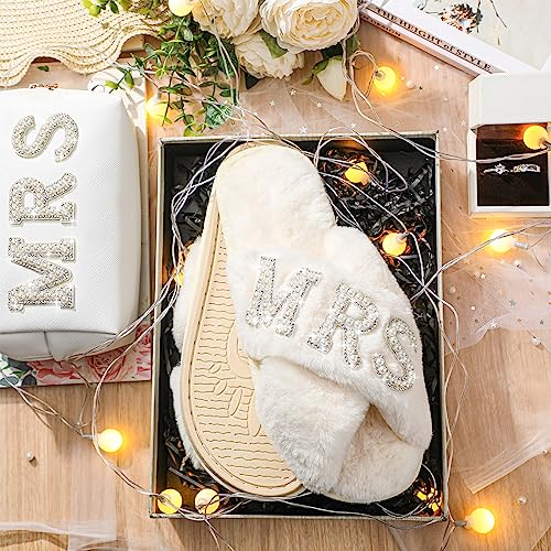 Image of Xtinmee Personalized Initial Wedding Bride Slipper Mrs Pearl Letter Makeup Bag Bachelorette Party Bridal Shower Wedding Gifts(S)