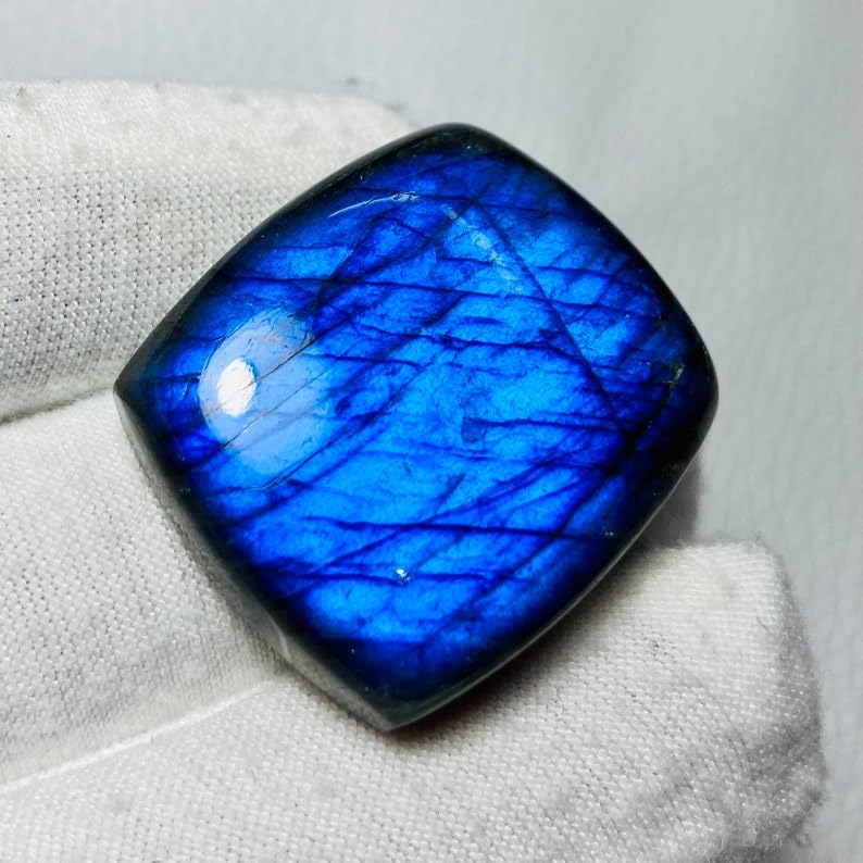 Cabochon labradorite bleue pour créer vos propres bijoux faits main en atelier