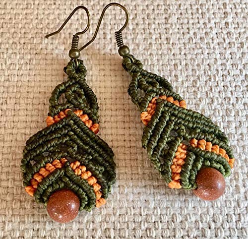 Conjunto pulsera y pendientes hechos a mano con hilo encerado y aventurina piedra del sol