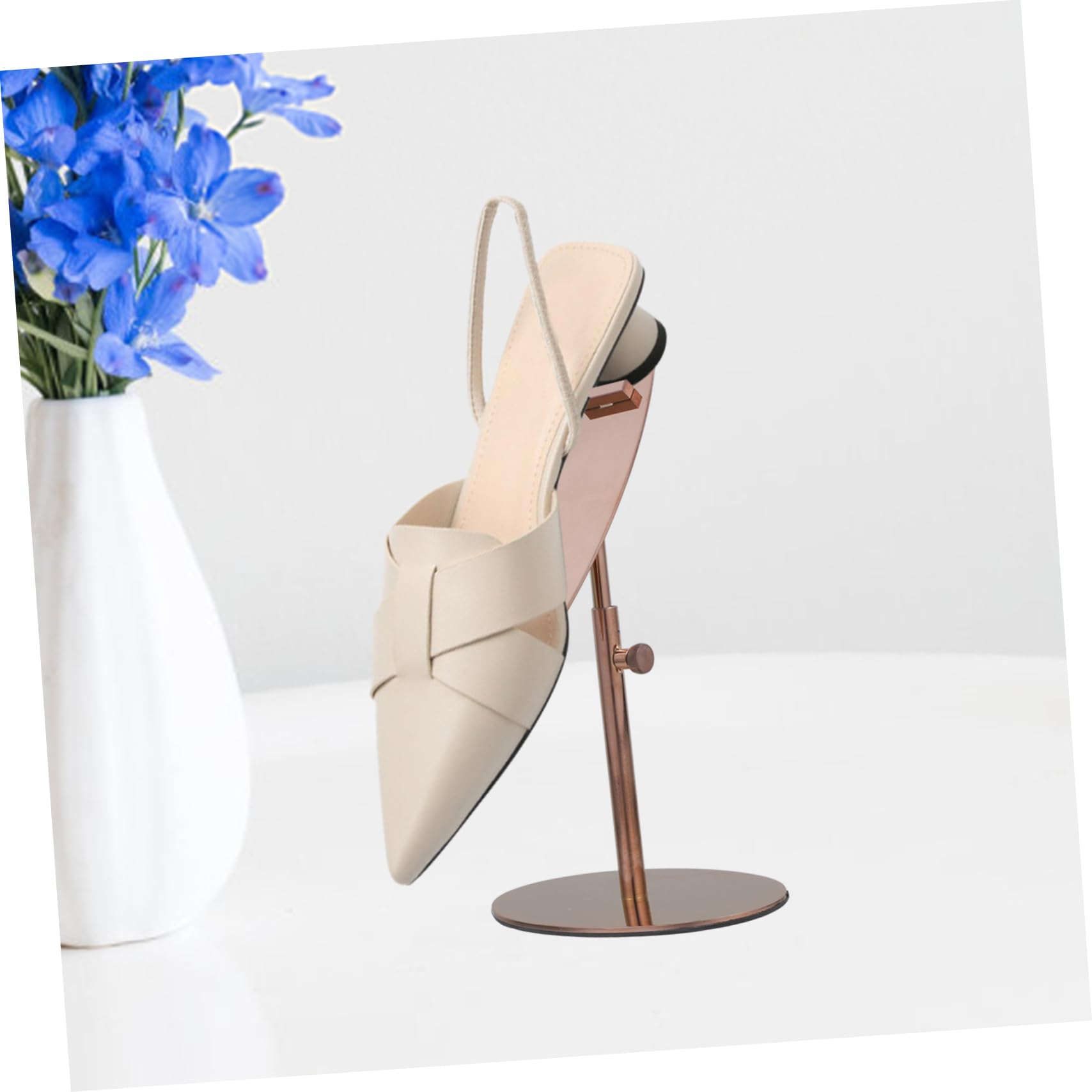 Présentoir à Chaussures Hauteur Réglable de 180-250 Mm Multifonctionnel en Acier Inoxydable pour Sandales et Talons Hauts pour Décoration D'intérieur et Espace Commercial
