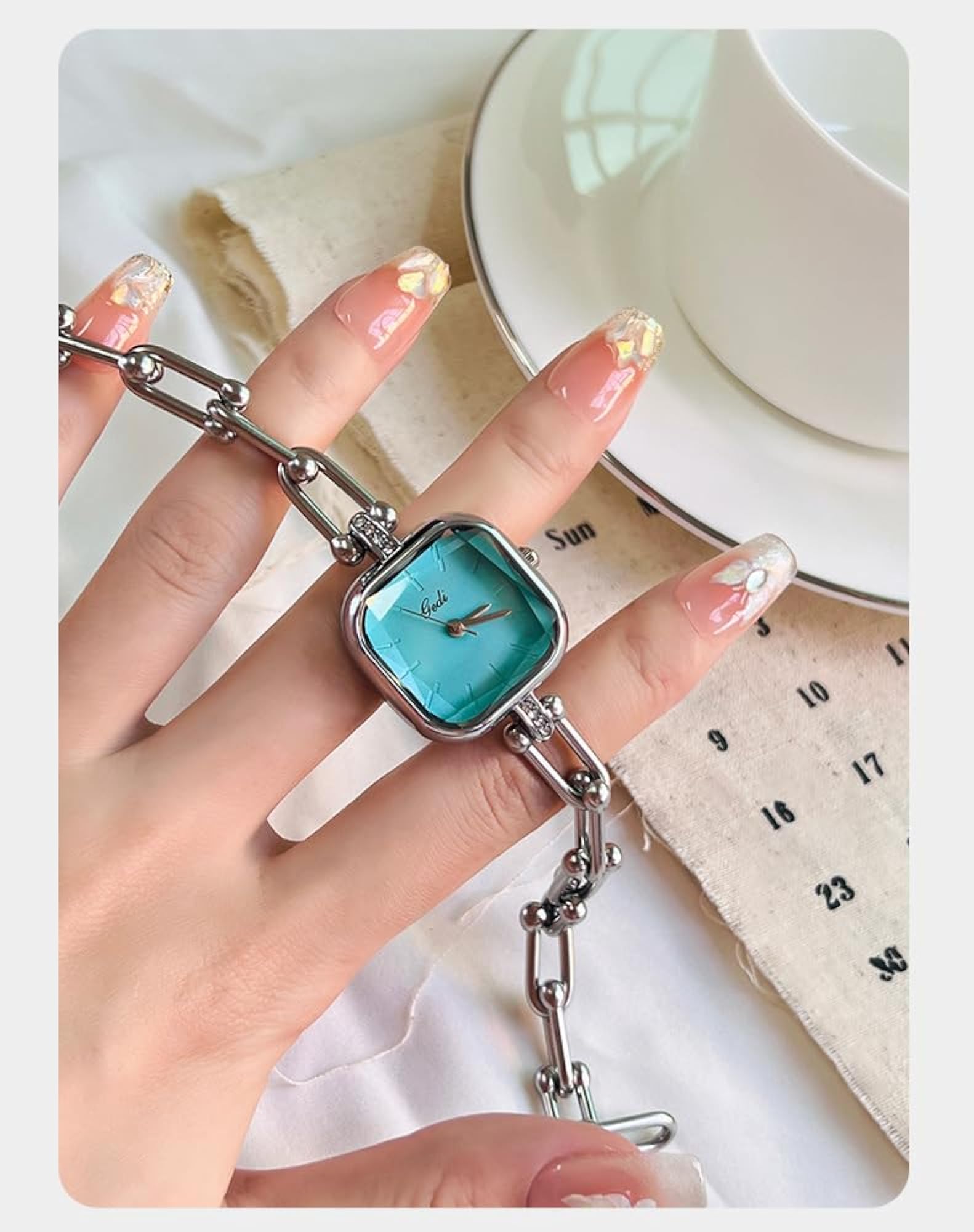 Women's Light Luxury Bangle-Style Square Quartz Watch, Gift