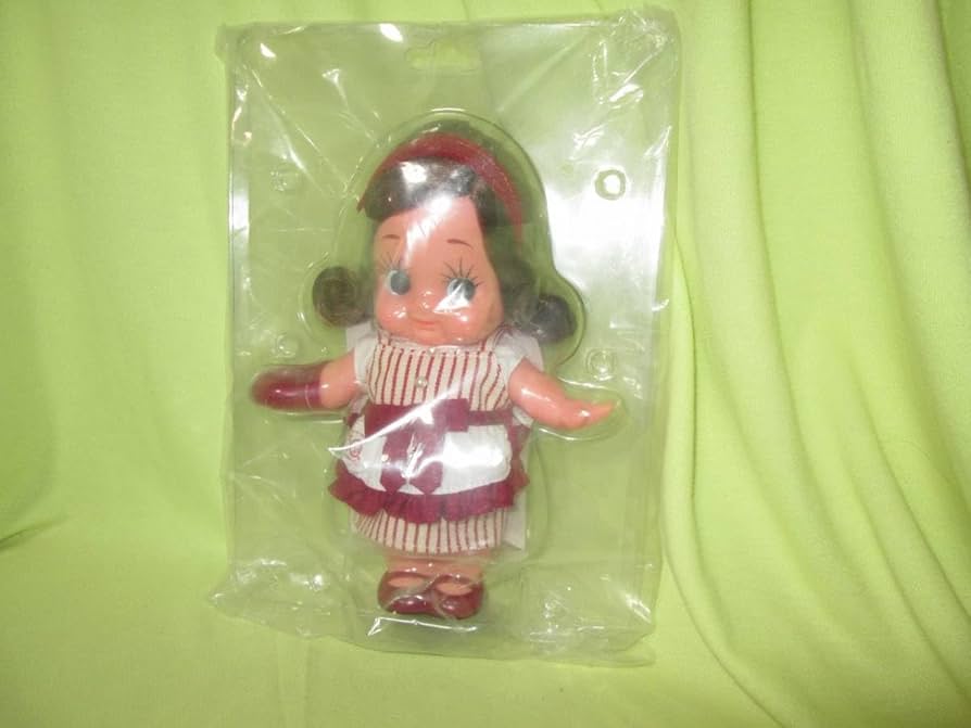 キューピー人形　50周年記念 おもてなしママ キューピー3分クッキング Amazon.co.jp: おもてなしママキューピー 50周年記念人形 3分