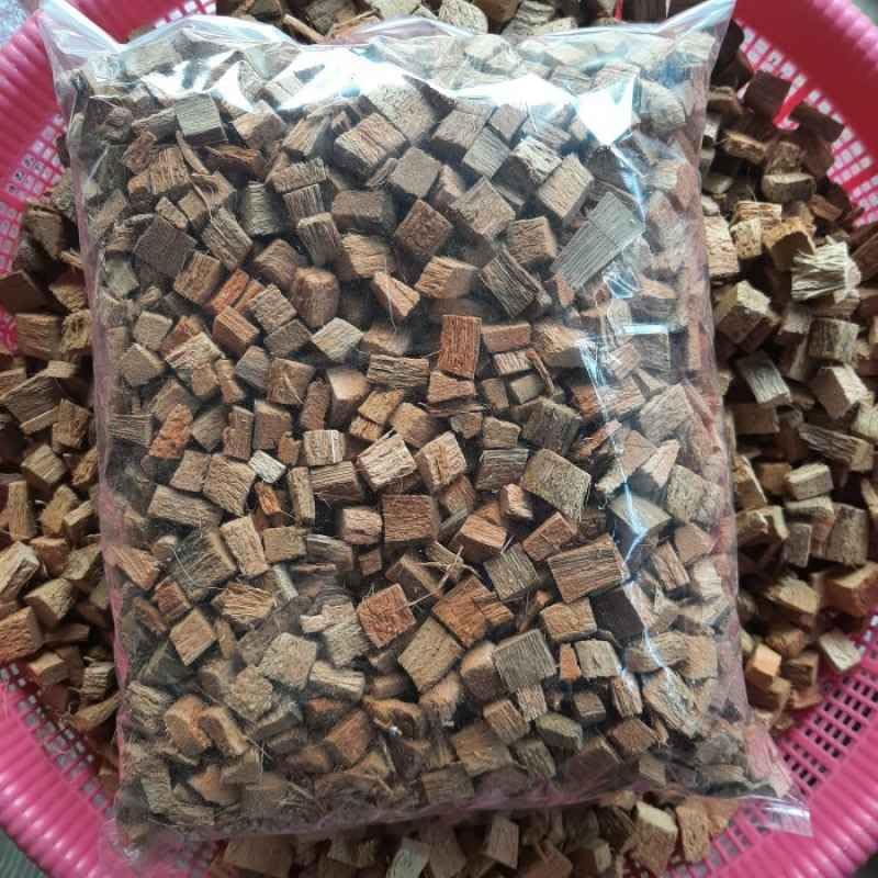 SRI SAI FORESTRY Coconut Husk Coco Chips for Plants - 1KG Sustainable Soil Enhancer, Mulch for Gardening, Moisture Retention & Soil Aeration, Perfect for Potting Mix - Coir Chips for Plant - Image 8 thumbnail