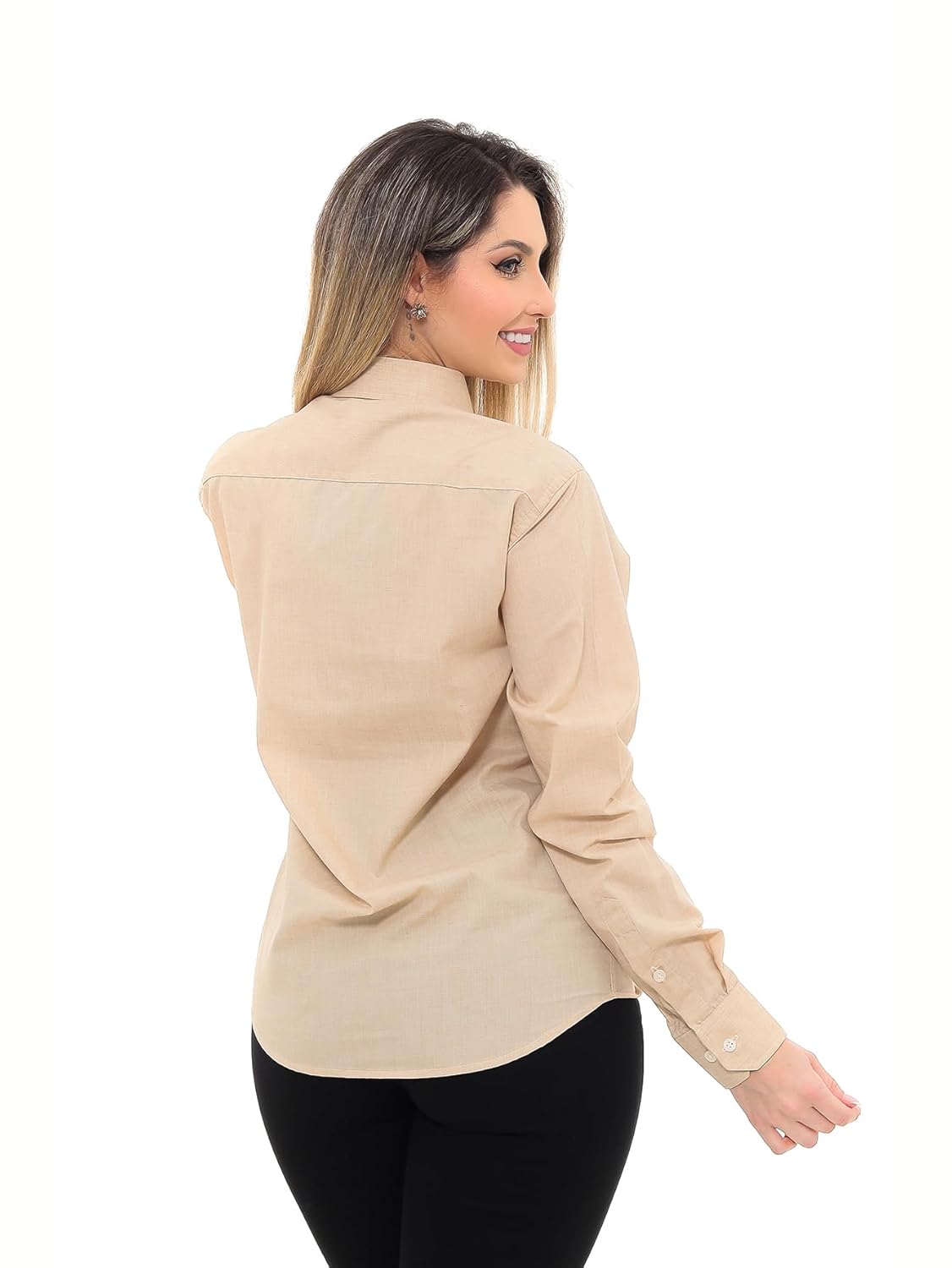 Camisa Social Feminina Premium Tipo Linho Executiva Estruturada Manga Longa em promoção! Veja a oferta e mais achadinhos de Blusas 5 Hoje é o melhor dia para comprar Camisa Social Feminina Premium Tipo Linho Executiva Estruturada Manga Longa com aquele preço maroto! Promoção! Aproveite a oferta! 5