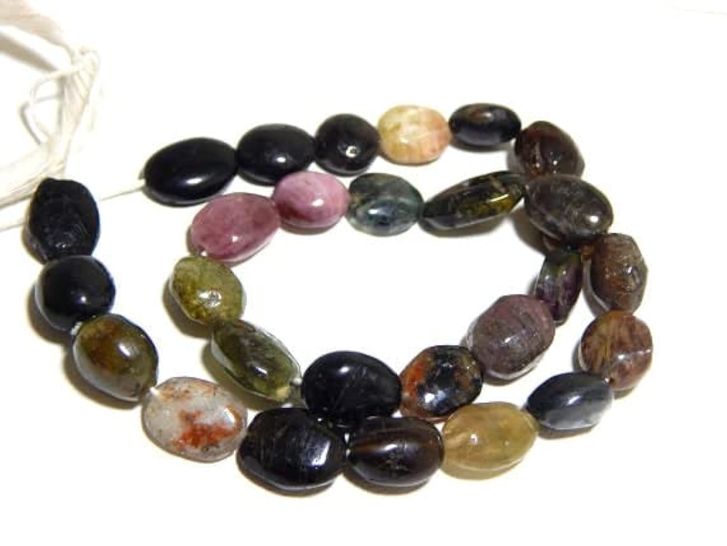 Tourmaline multicolore LKBEADS : la poésie des perles ovales naturelles à fleur de peau